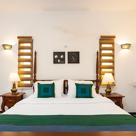 The Barracks Cochin Apartment Kochi Room photo